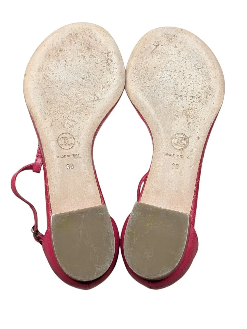 Chanel Red Interlocking CC T-Strap Thong Chain Quilted Sandals Size EU 38